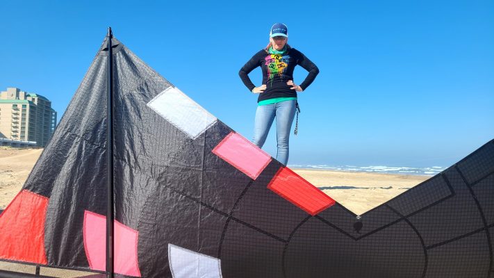 Sari Becker, Team KiteLife pilot